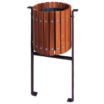 Cubo de basura de madera
